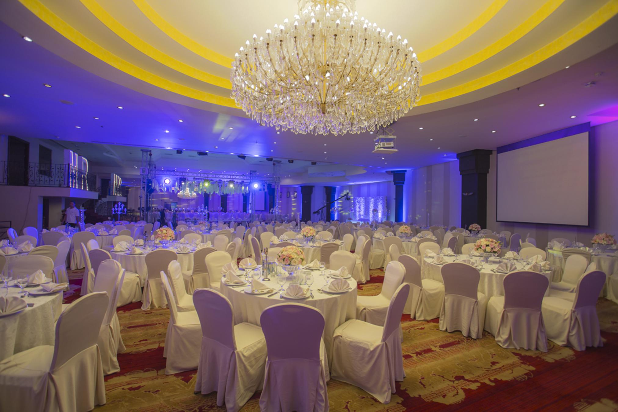Landmark Amman Hotel & Conference Center Exterior photo The ballroom of the hotel