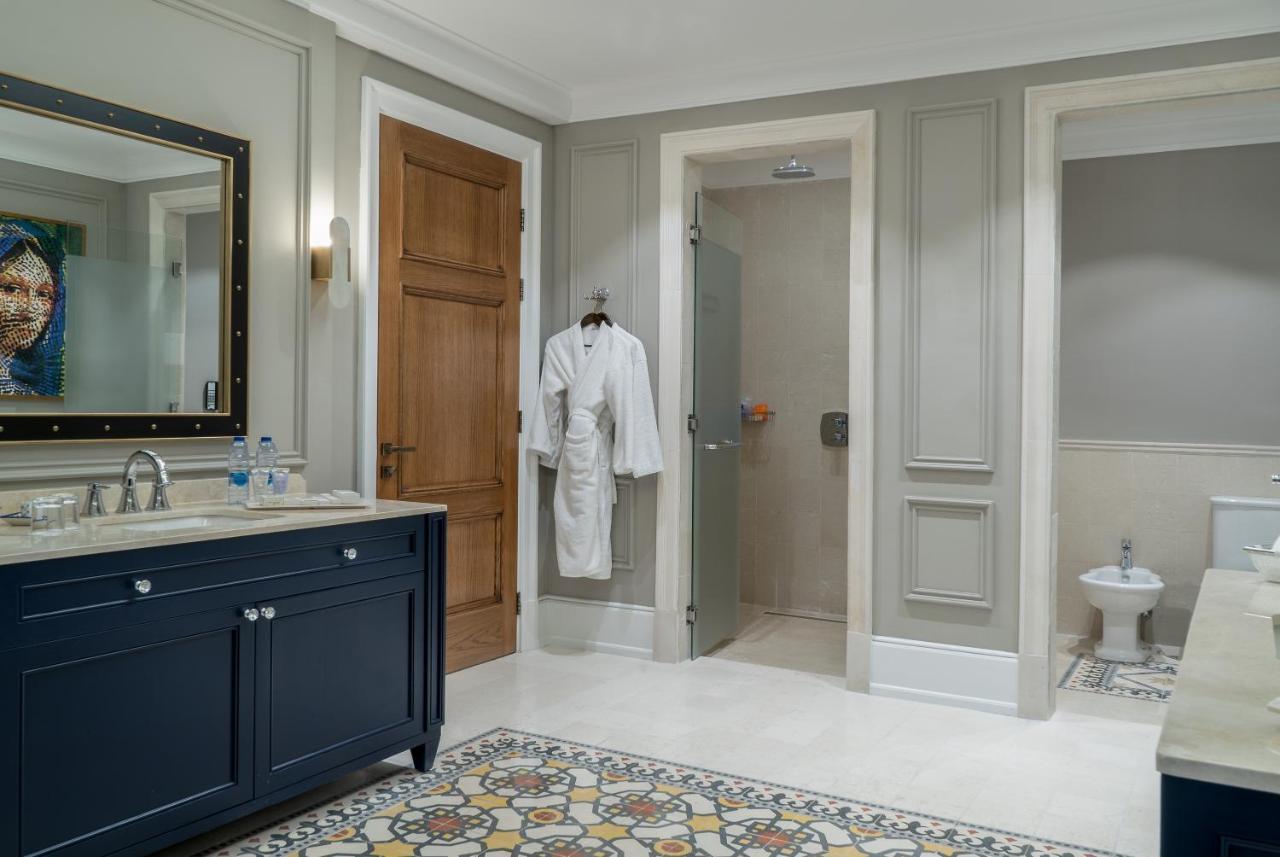 Landmark Amman Hotel & Conference Center Exterior photo Bathroom