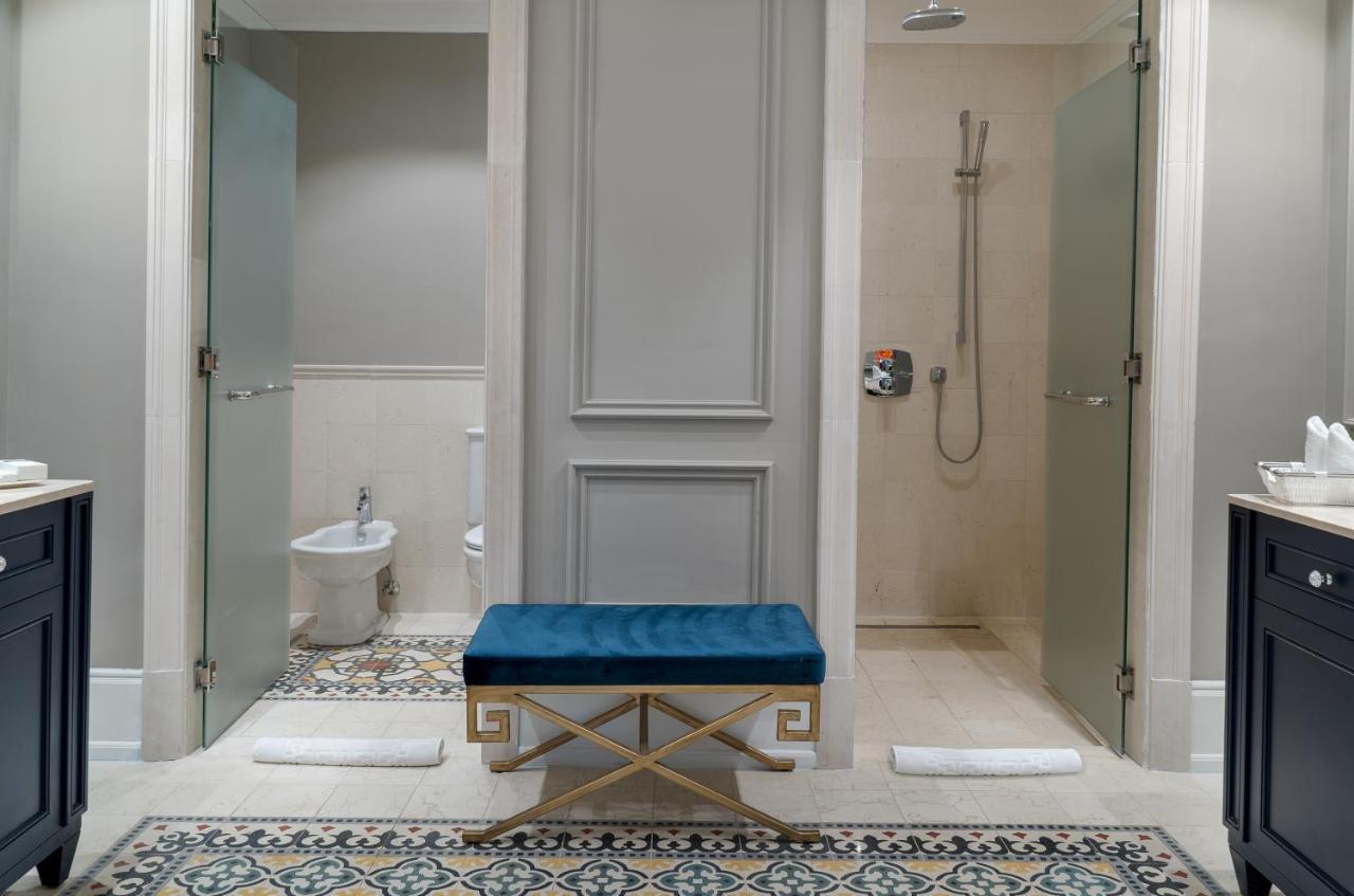 Landmark Amman Hotel & Conference Center Exterior photo Bathroom