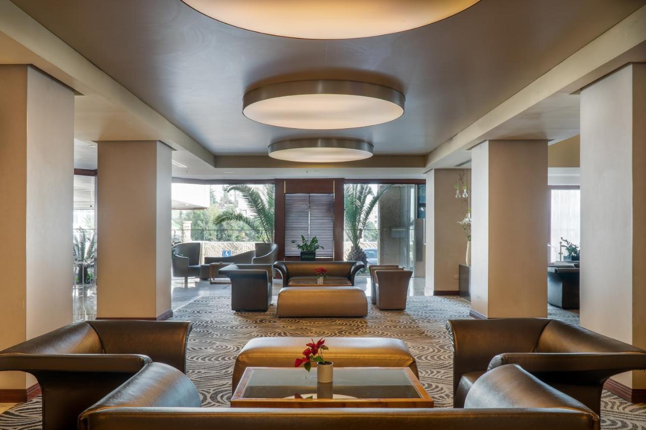 Landmark Amman Hotel & Conference Center Exterior photo Lobby